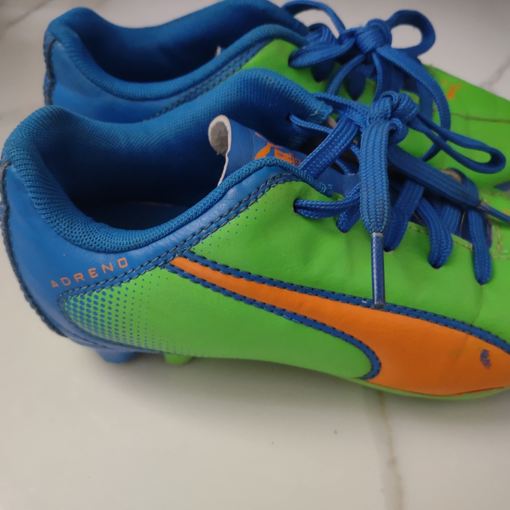 Puma Kids Soccer Shoes - Green and Blue